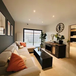 https://apt-the-share-house.fr-paris.fr