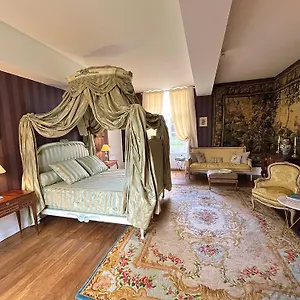 https://chateau-de-cadouzan.inbrittany.com