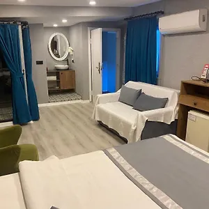 3* Hotel Mara